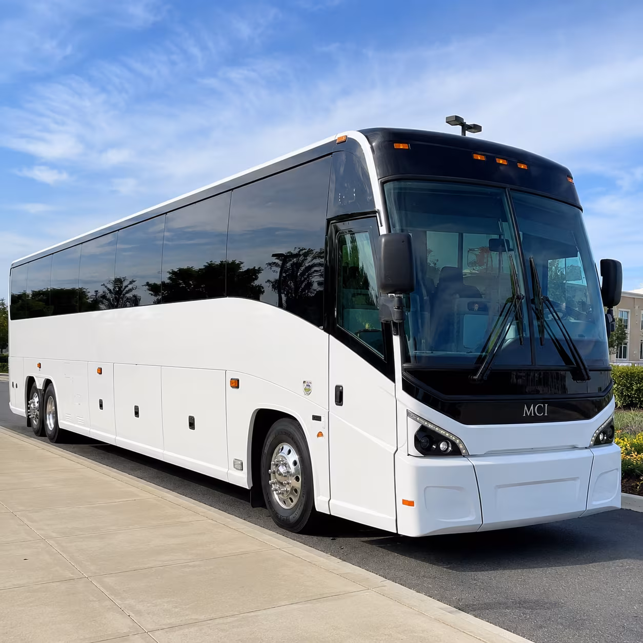 everett book shuttle buses for employees in everett