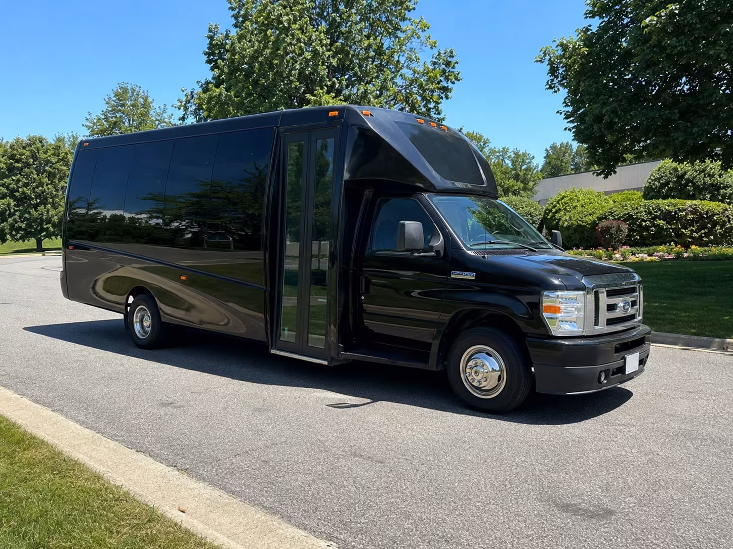 revere prom party bus and charter bus rentals